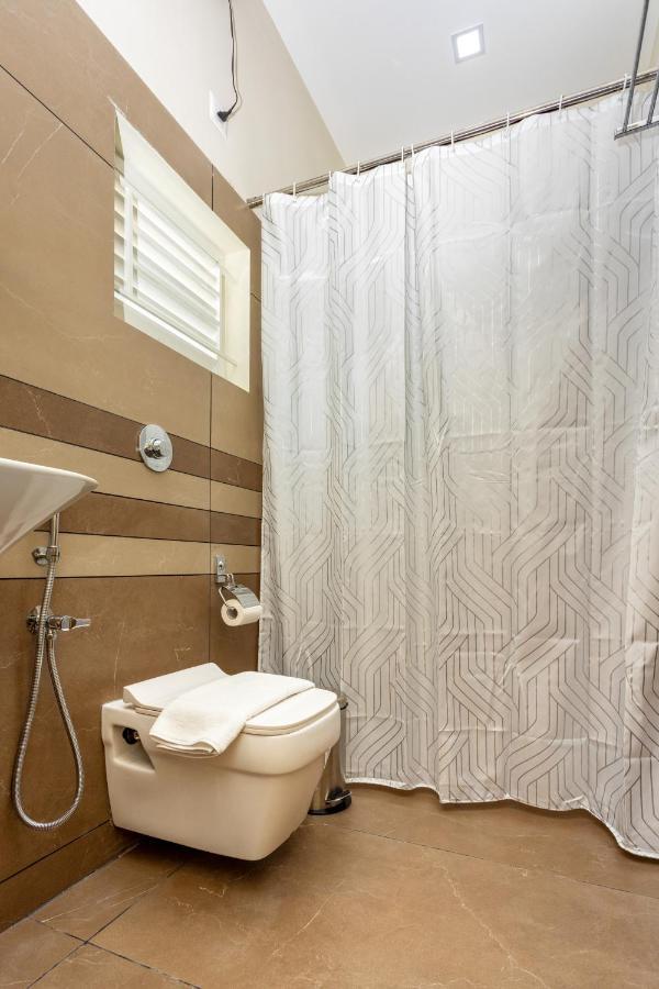 Kochi Esaa Airport Hotel מראה חיצוני תמונה