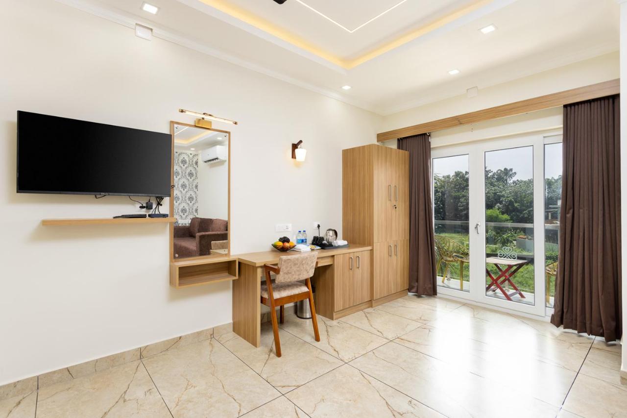 Kochi Esaa Airport Hotel מראה חיצוני תמונה
