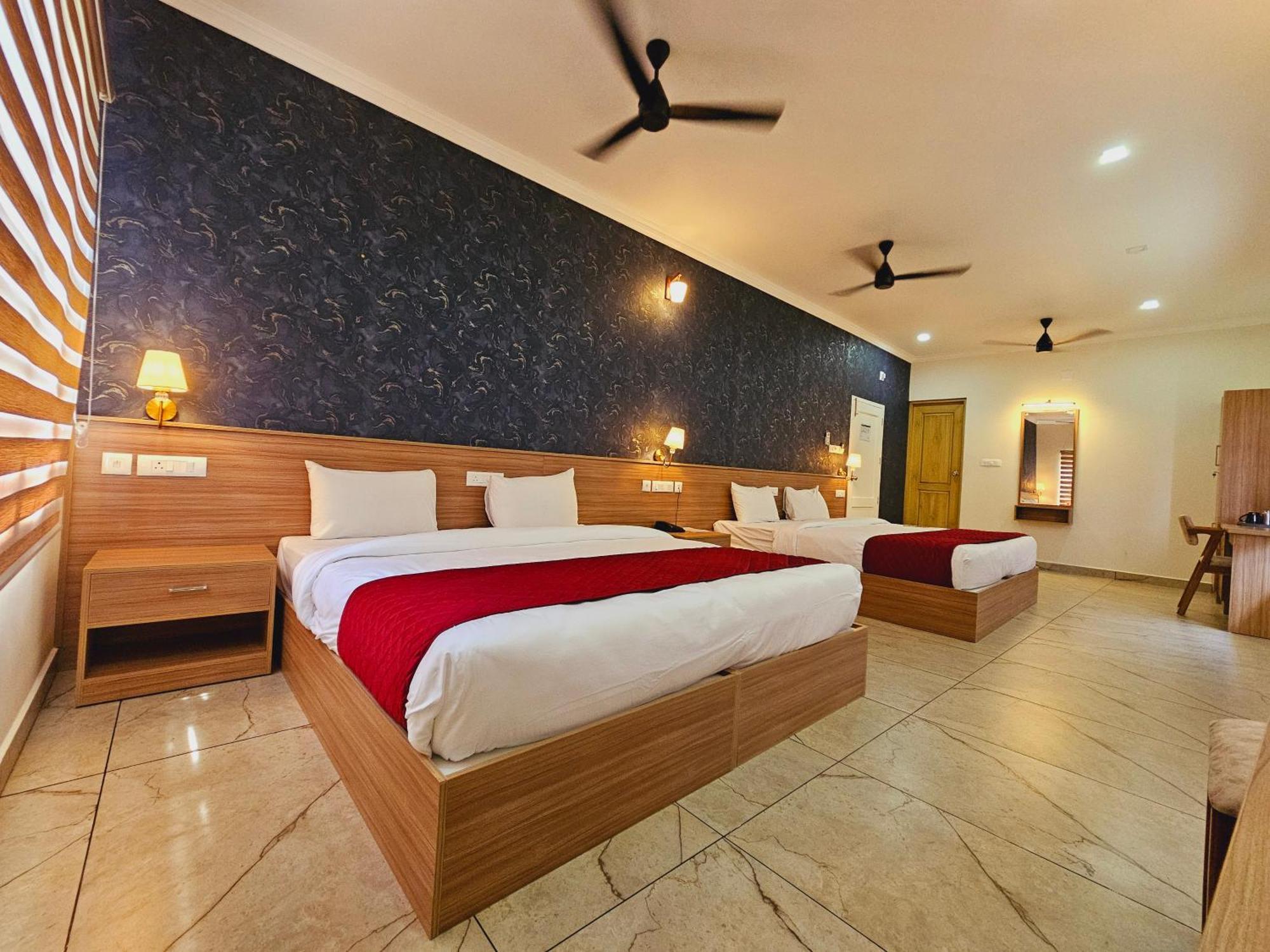 Kochi Esaa Airport Hotel מראה חיצוני תמונה