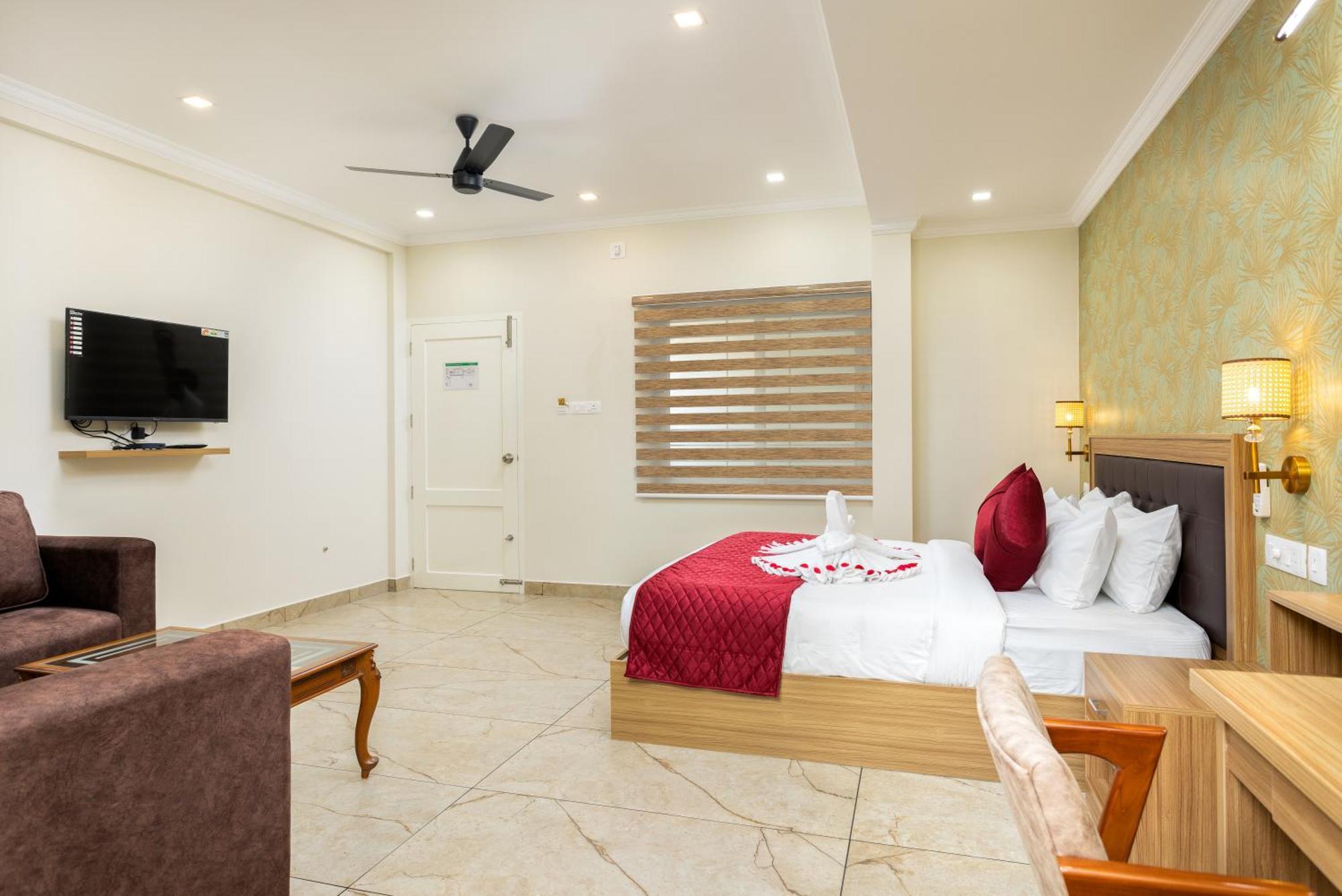Kochi Esaa Airport Hotel מראה חיצוני תמונה