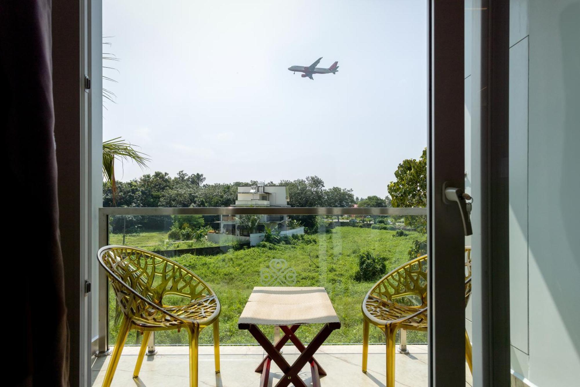 Kochi Esaa Airport Hotel מראה חיצוני תמונה